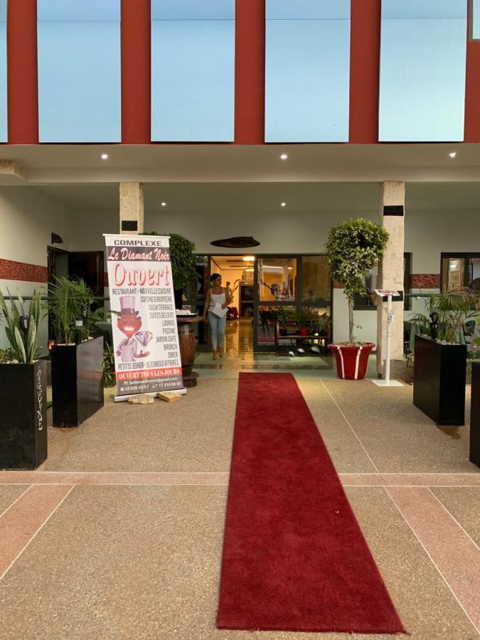 Le Diamant Noir Hotel Nguékokh Zewnętrze zdjęcie
